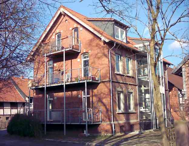 Zur Westansicht- Vorderhaus Nr.1